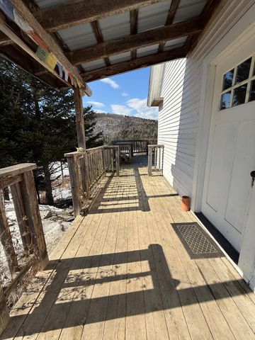 1110 Creek Road, Albany, VT 05845