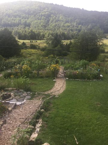 1110 Creek Road, Albany, VT 05845