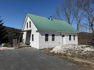 1110 Creek Road, Albany, VT 05845