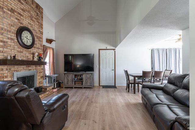 6309 Brandonwood Lane, Fort Wayne, IN 46835