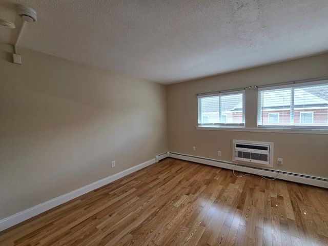 720 Main St. 9, Weymouth, MA 02190