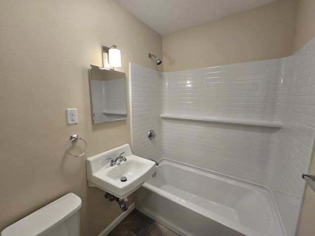 720 Main St. 9, Weymouth, MA 02190