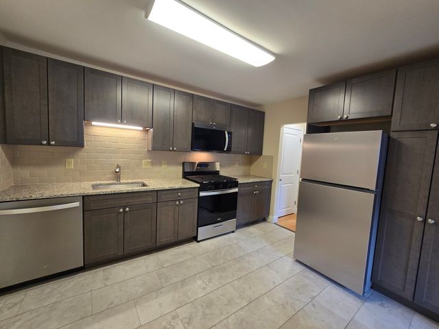 720 Main St. 9, Weymouth, MA 02190