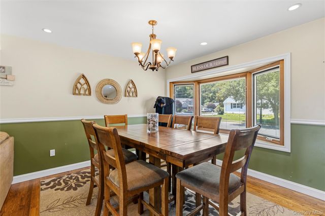 116 Spruce Street, Massapequa Park, NY 11762