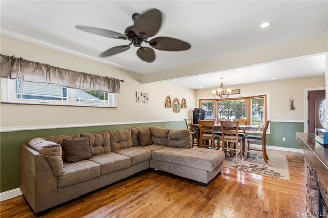 116 Spruce Street, Massapequa Park, NY 11762
