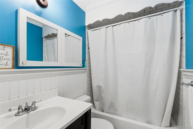 116 Spruce Street, Massapequa Park, NY 11762