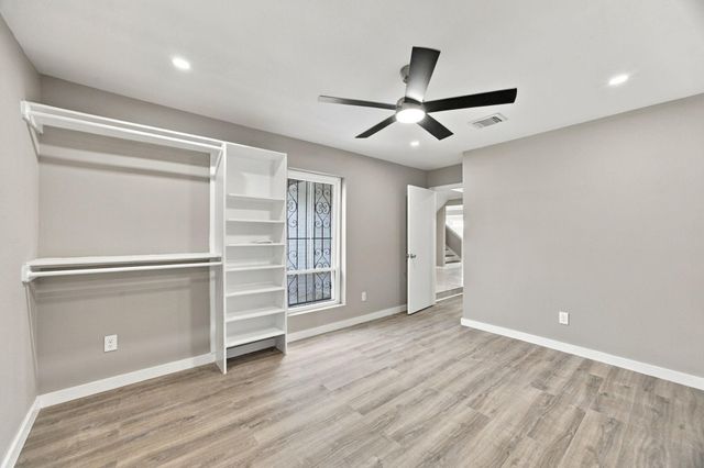 11307 Oakcenter Drive, Houston, TX 77072