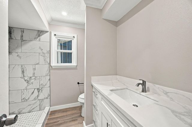 11307 Oakcenter Drive, Houston, TX 77072