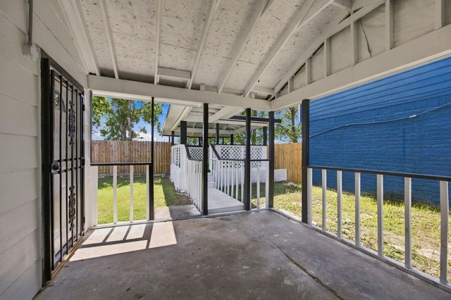 11307 Oakcenter Drive, Houston, TX 77072