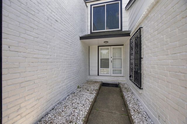 11307 Oakcenter Drive, Houston, TX 77072