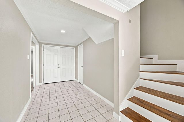 11307 Oakcenter Drive, Houston, TX 77072