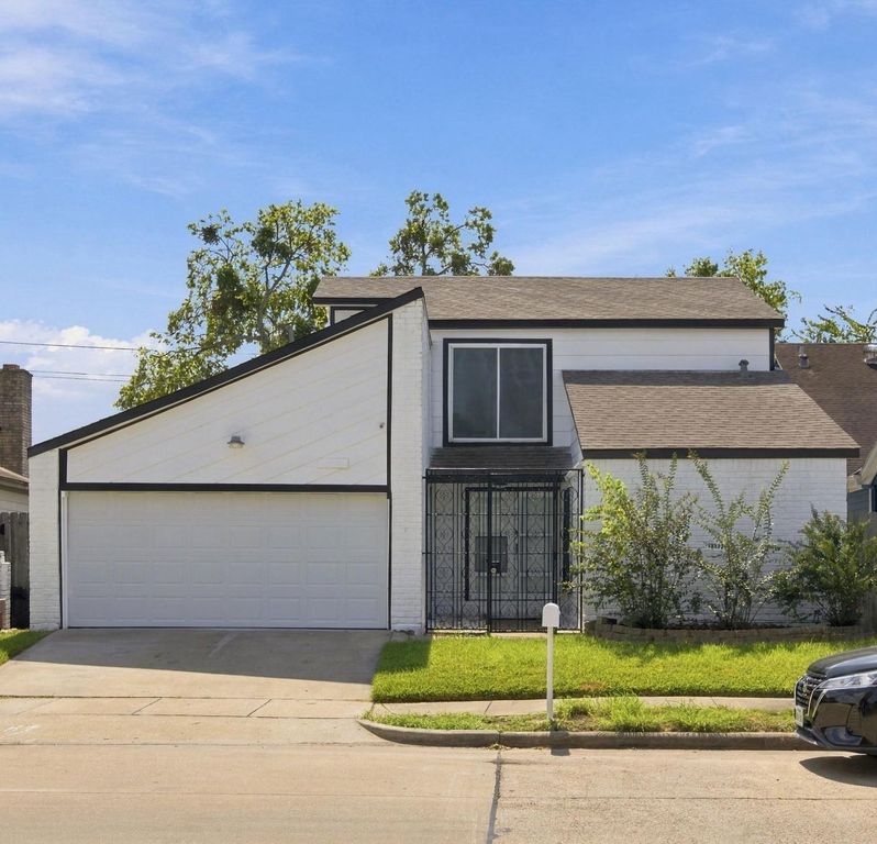 11307 Oakcenter Drive, Houston, TX 77072