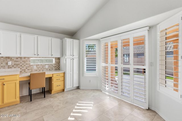 14643 W WHISPERING WIND Trail, Surprise, AZ 85374