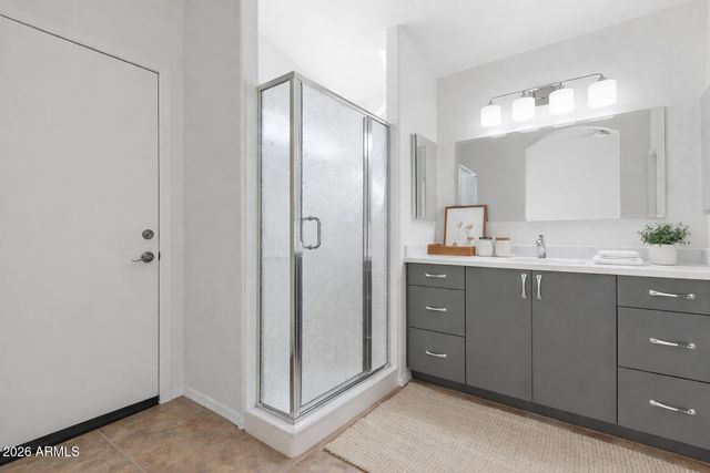 14643 W WHISPERING WIND Trail, Surprise, AZ 85374