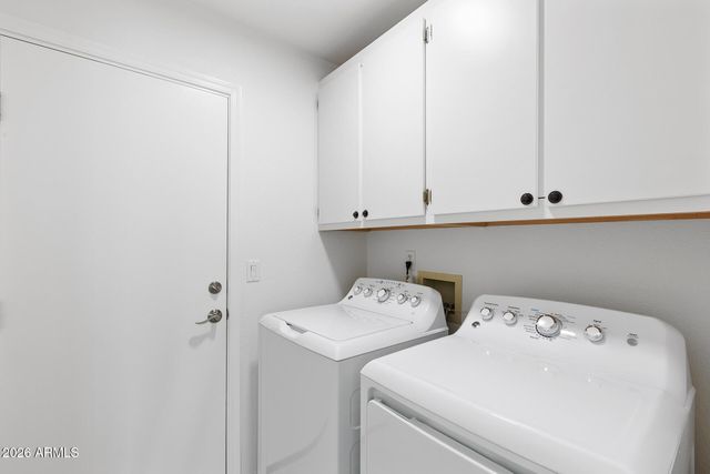 14643 W WHISPERING WIND Trail, Surprise, AZ 85374