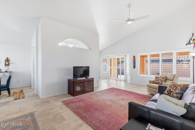 14643 W WHISPERING WIND Trail, Surprise, AZ 85374