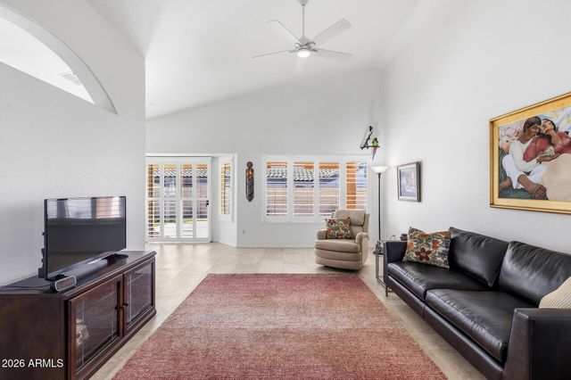 14643 W WHISPERING WIND Trail, Surprise, AZ 85374