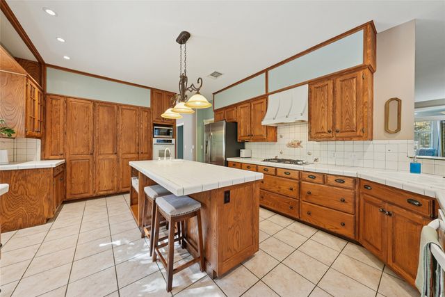 102 High View Court, Ovilla, TX 75154