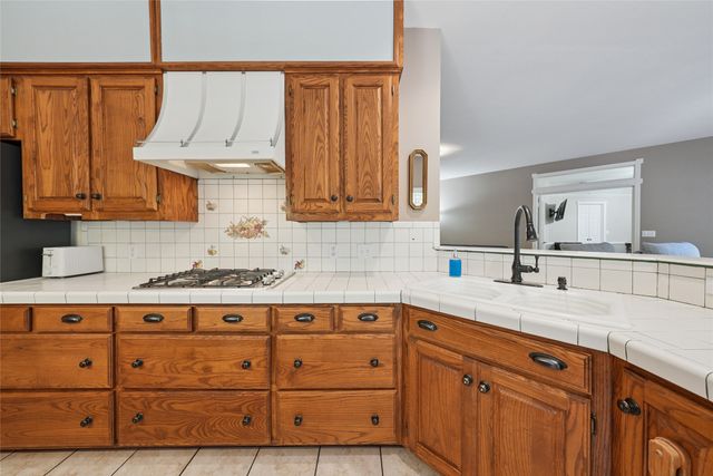 102 High View Court, Ovilla, TX 75154