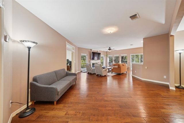 102 High View Court, Ovilla, TX 75154