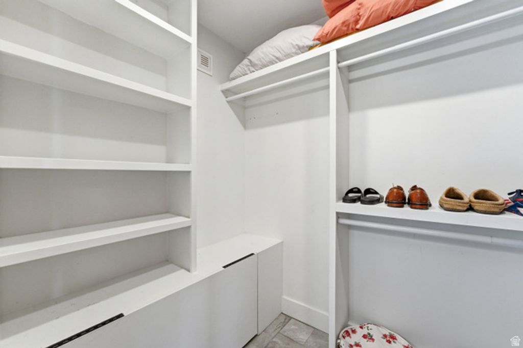 Image 49 of property listing at 2614 E TUXEDO CIR, Cottonwood Heights, UT 84093