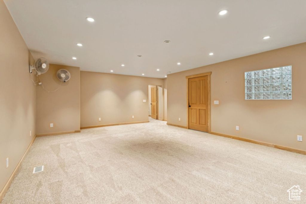 Image 61 of property listing at 2614 E TUXEDO CIR, Cottonwood Heights, UT 84093