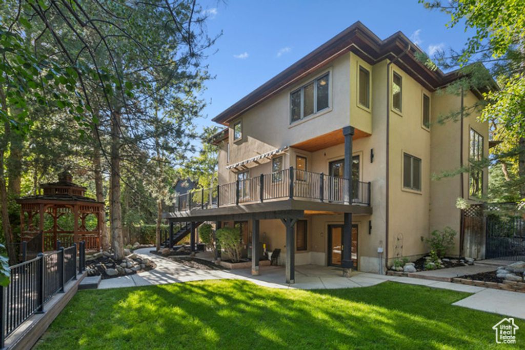 Image 63 of property listing at 2614 E TUXEDO CIR, Cottonwood Heights, UT 84093