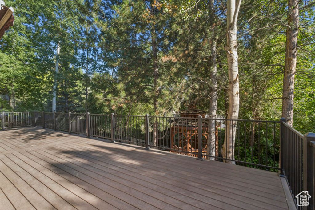 Image 68 of property listing at 2614 E TUXEDO CIR, Cottonwood Heights, UT 84093