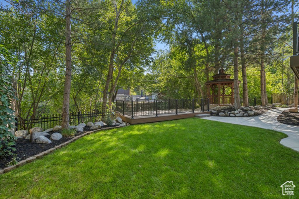 Image 69 of property listing at 2614 E TUXEDO CIR, Cottonwood Heights, UT 84093