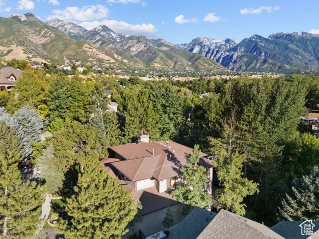 Image 76 of property listing at 2614 E TUXEDO CIR, Cottonwood Heights, UT 84093