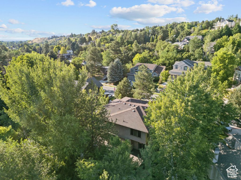 Image 77 of property listing at 2614 E TUXEDO CIR, Cottonwood Heights, UT 84093