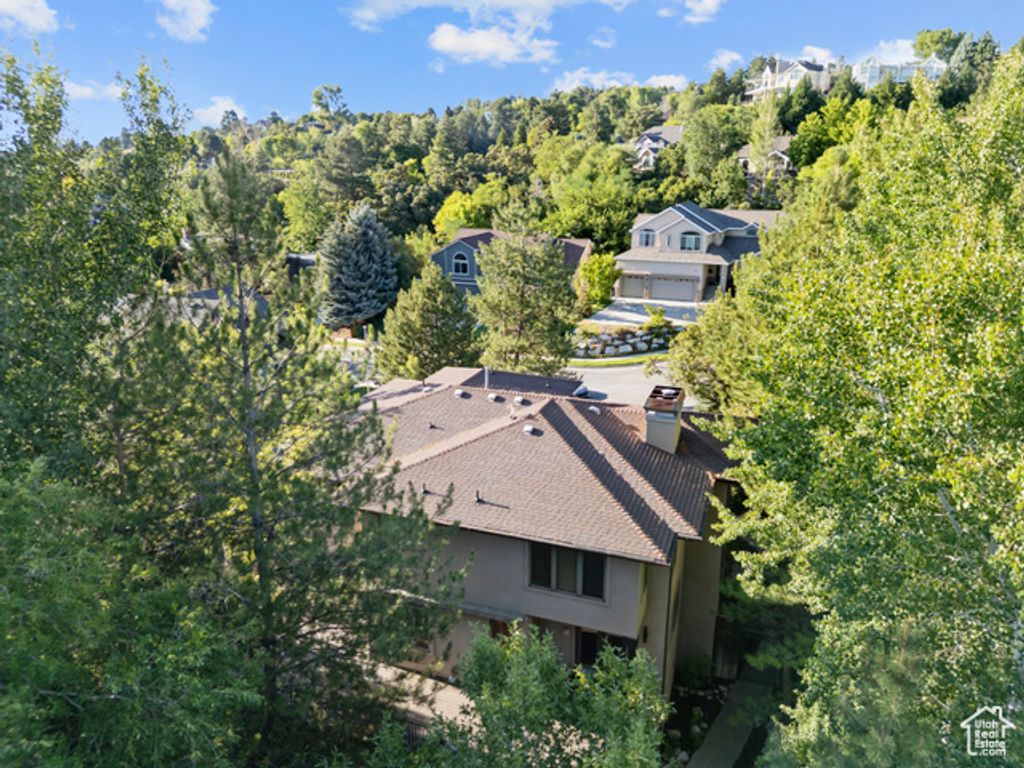 Image 78 of property listing at 2614 E TUXEDO CIR, Cottonwood Heights, UT 84093