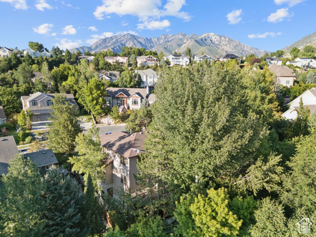 Image 79 of property listing at 2614 E TUXEDO CIR, Cottonwood Heights, UT 84093