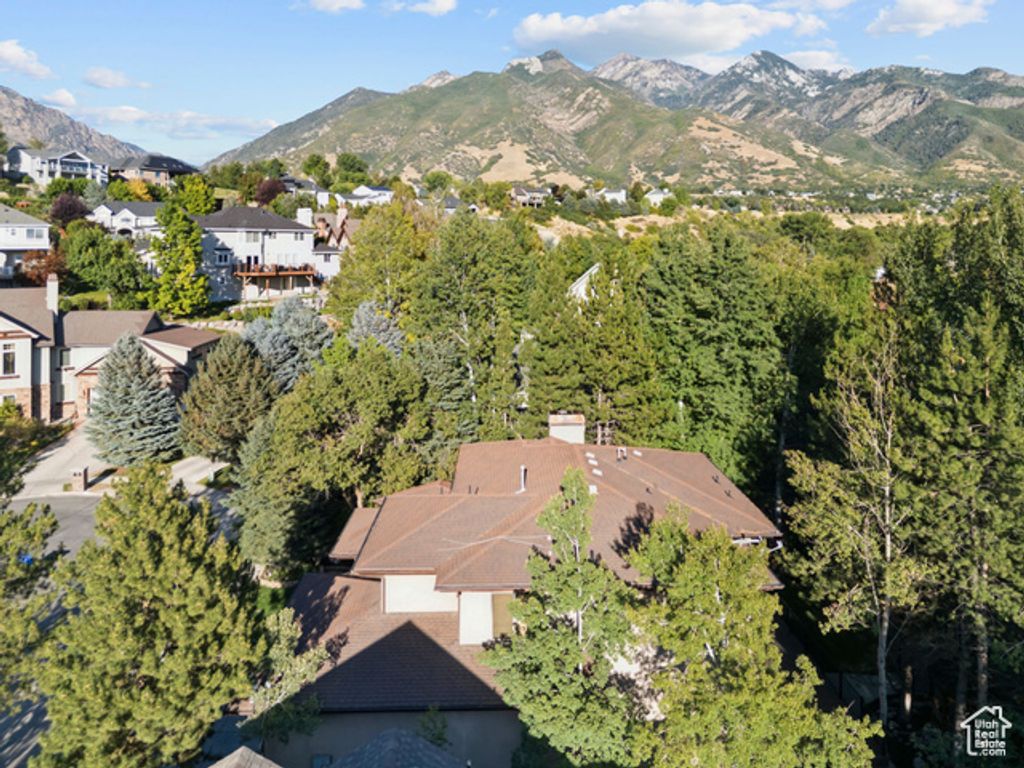 Image 80 of property listing at 2614 E TUXEDO CIR, Cottonwood Heights, UT 84093