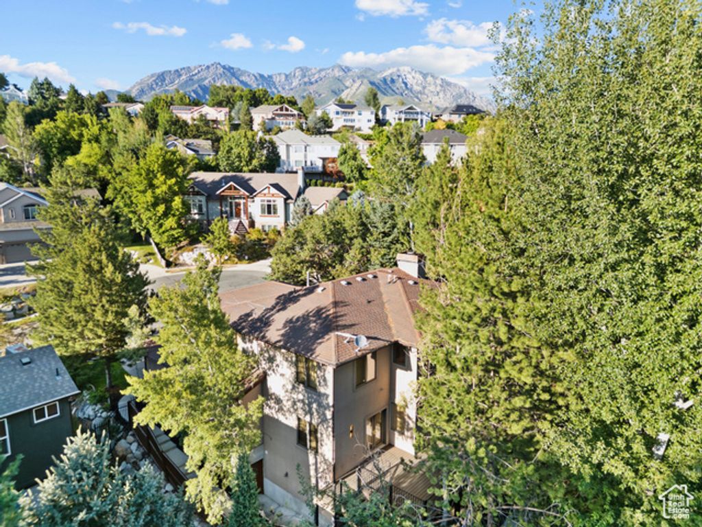 Image 81 of property listing at 2614 E TUXEDO CIR, Cottonwood Heights, UT 84093