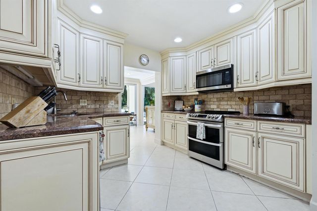 265 Fairview Road, Palm Beach, FL 33480