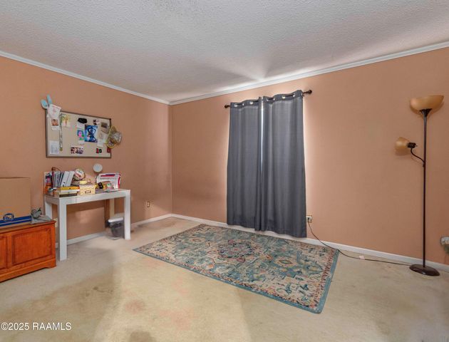 1000 Robert Lee Circle, Lafayette, LA 70506