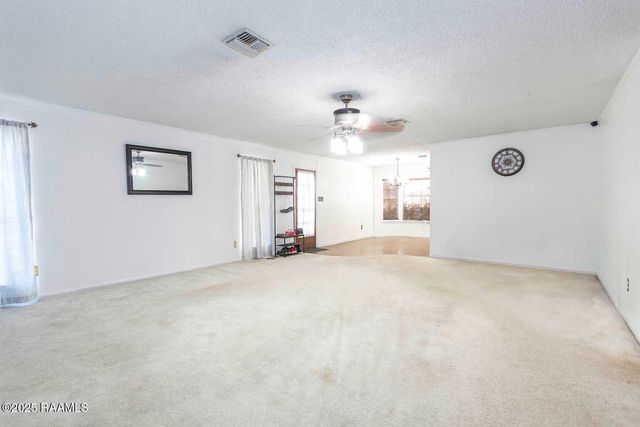 1000 Robert Lee Circle, Lafayette, LA 70506