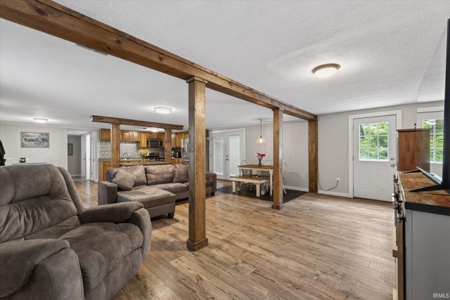 4013 E Boltinghouse Road, Bloomington, IN 47408