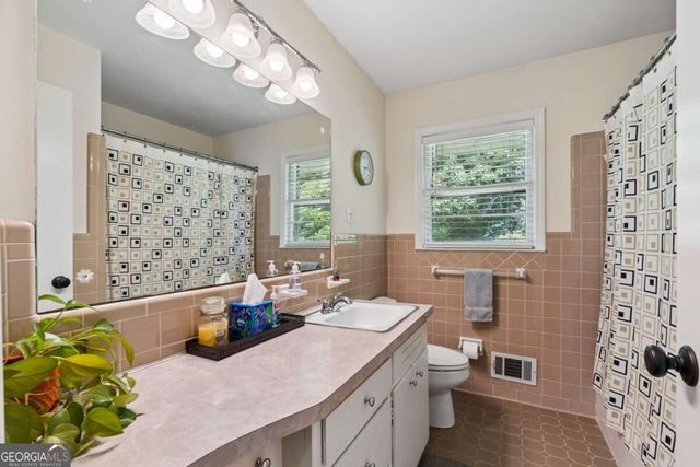 1877 Chrysler Drive NE, Atlanta, GA 30345