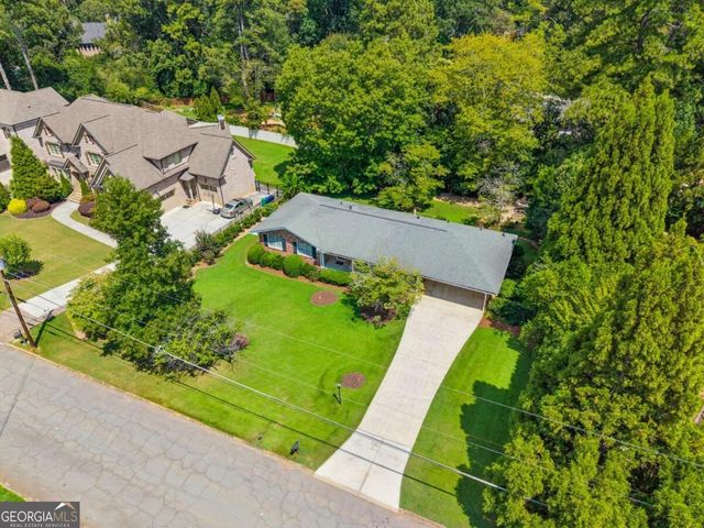 1877 Chrysler Drive NE, Atlanta, GA 30345