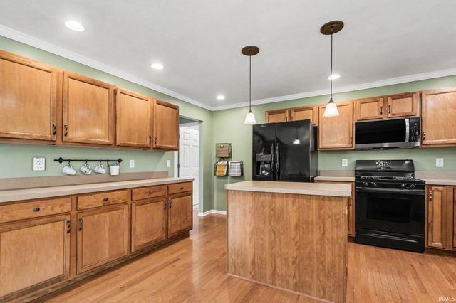 53167 Meadowgrass Lane, South Bend, IN 46628