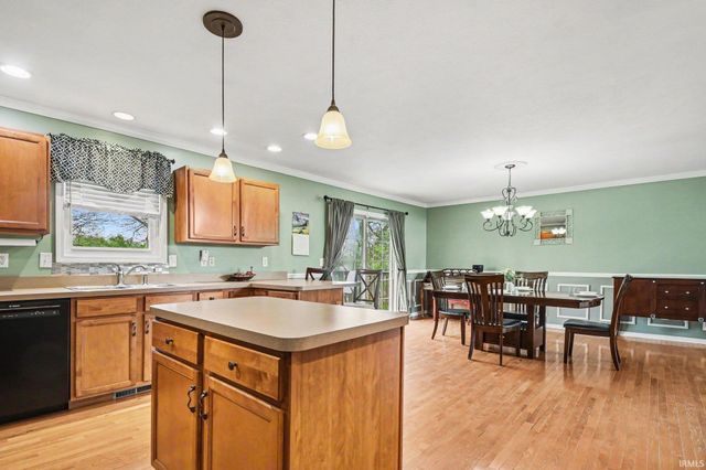 53167 Meadowgrass Lane, South Bend, IN 46628