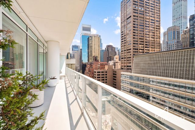 200 E 59th St Apt 14A, New York City, NY 10022
