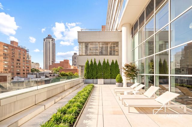 200 E 59th St Apt 14A, New York City, NY 10022