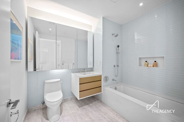 200 E 59th St Apt 14A, New York City, NY 10022