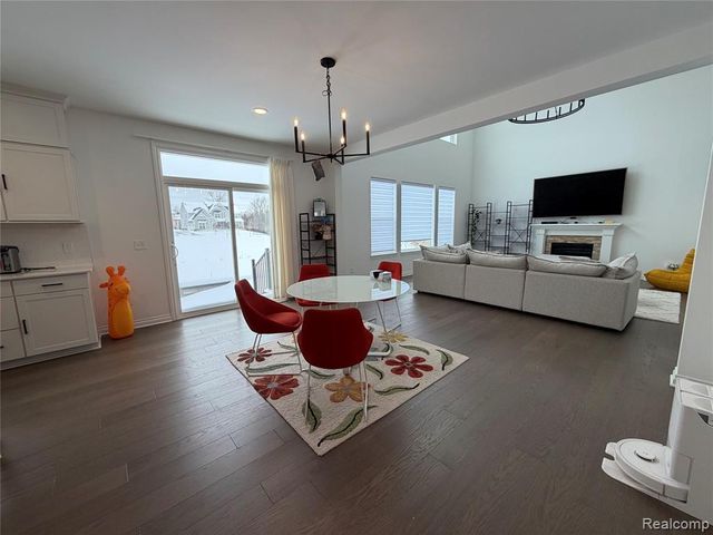 51360 Whispering Ridge Drive, Northville, MI 48167