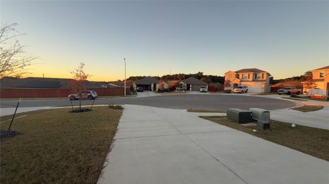 2512 Hackamore DR, Leander, TX 78641