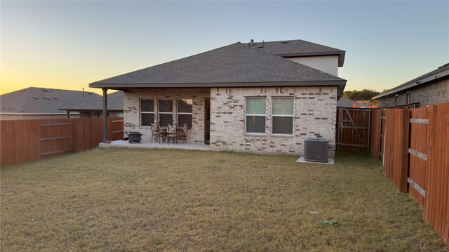 2512 Hackamore DR, Leander, TX 78641