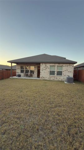2512 Hackamore DR, Leander, TX 78641